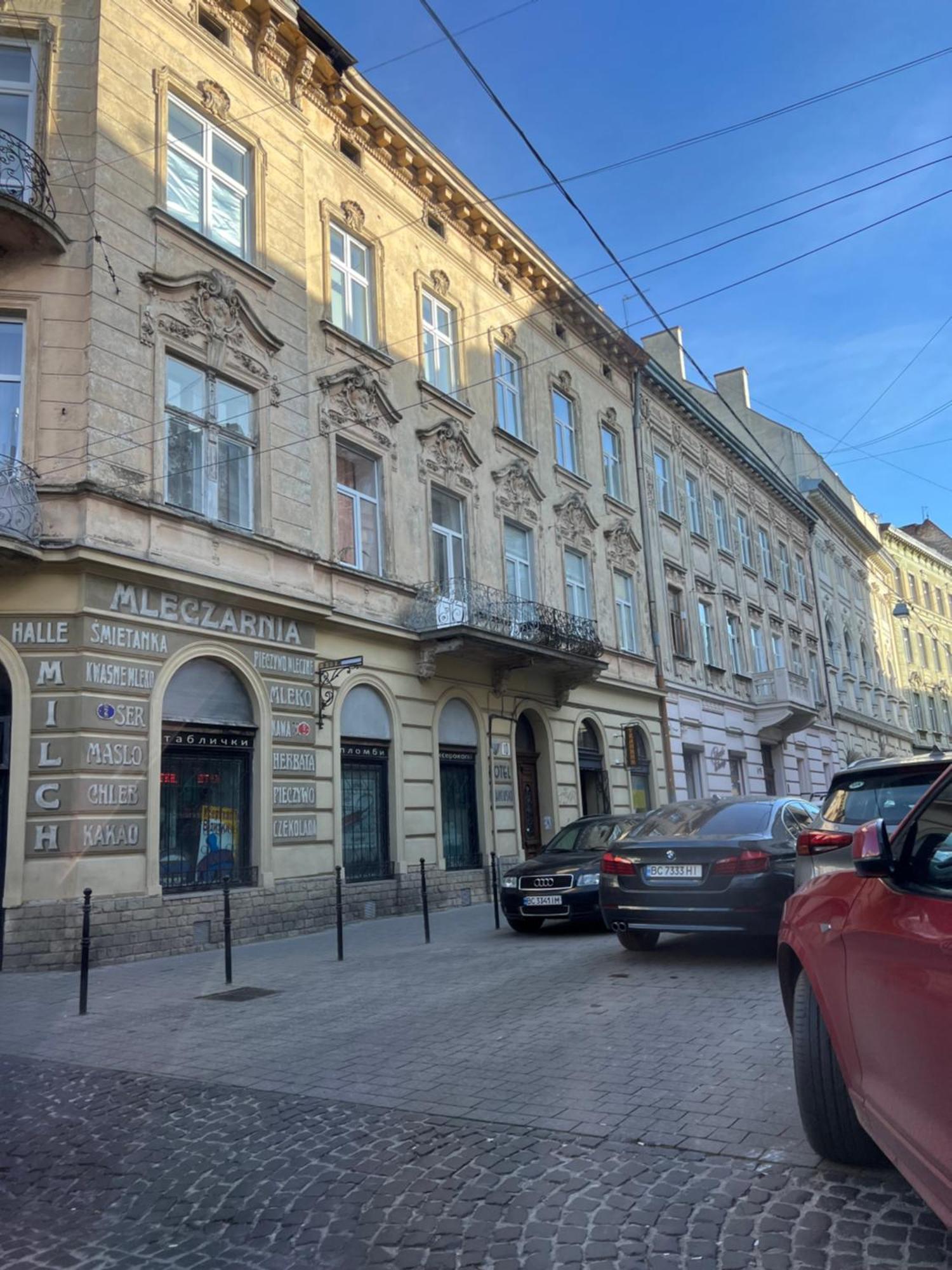 Art Studio Near Opera Theatre リヴィウ エクステリア 写真
